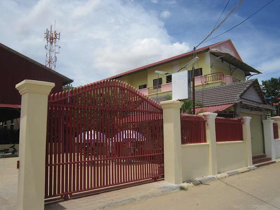 プノンペン（カンボジア）の日本人学校の歯科検診